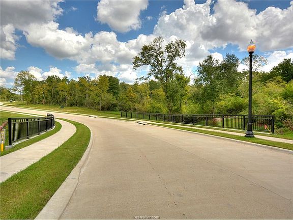 5th image of 3448 Mahogany Dr