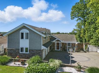 141 Cranmoor Dr, Toms River, NJ 08753