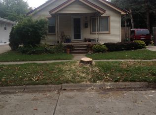 2960 Cumberland Rd, Berkley, MI 48072