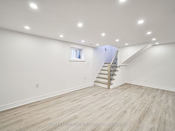 5th image of 4395 Longmoor Dr