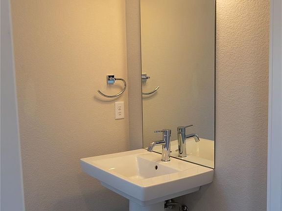 4th image of 1739 N Irving St Unit 103