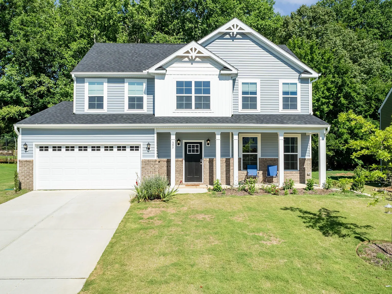 5 bed, 3.0 bath, 2191 sqft, $2,400 — Photo 1