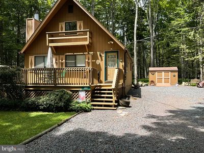 301 Maxatawny Dr, Pocono Lake, PA, 18347