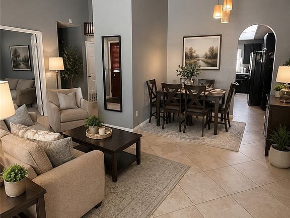 5th image of 12556 Empire Pl