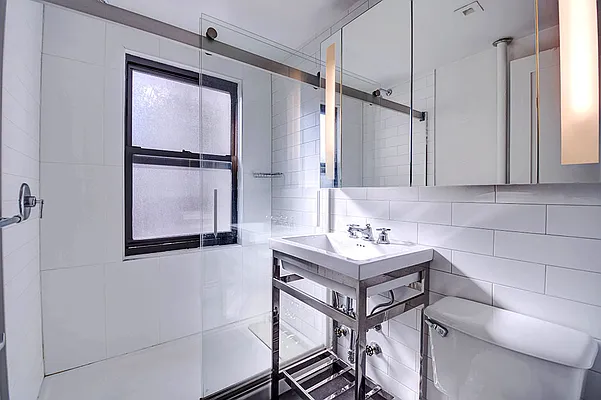 Rented by Urbane Brokerage | media 5