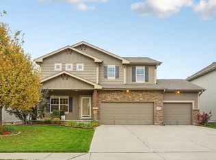 17016 Greenfield St, Omaha, NE 68136