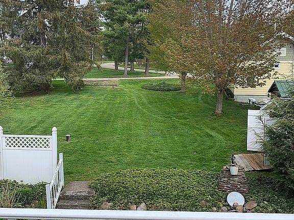 5th image of 6078 Floral Ave