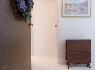 336 Golfview Rd APT 203, North Palm Beach, FL 33408