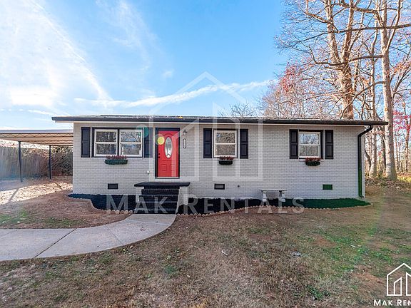2nd image of 1576 Dogwood Ln