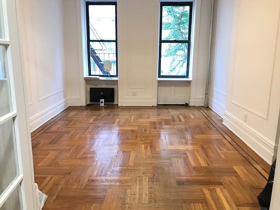 1st image of 223 E 88th St Floor 3