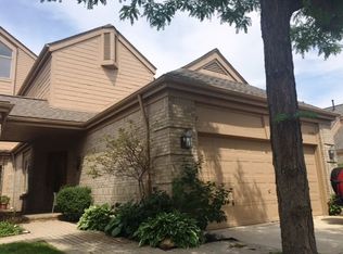 26150 Harbour Pointe Dr, Harrison Township, MI 48045