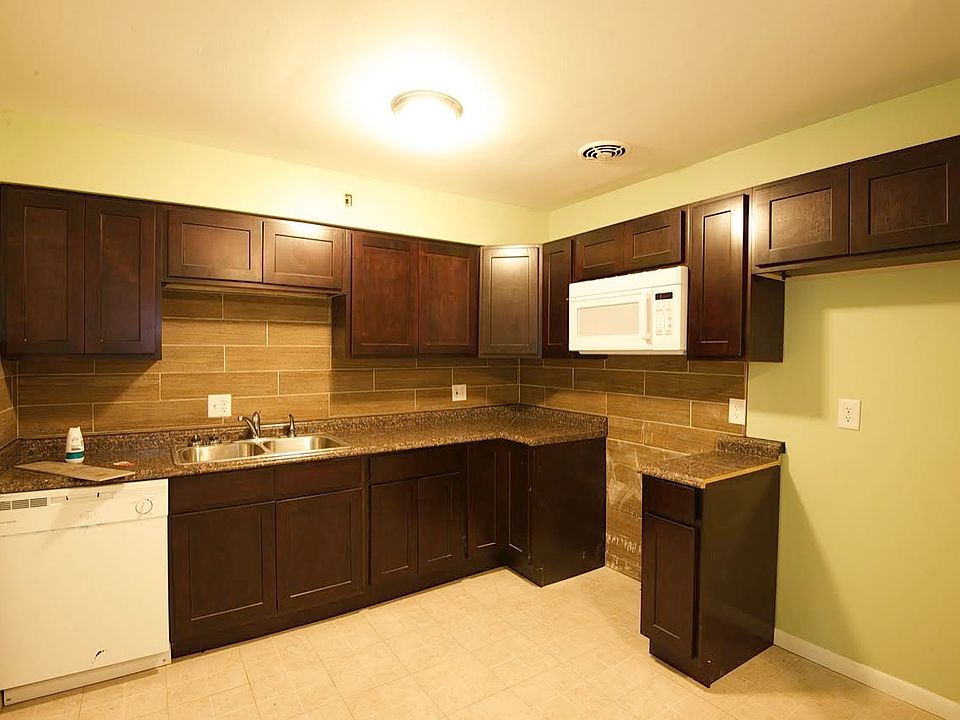 2nd image of 2954 Aquadale Ln