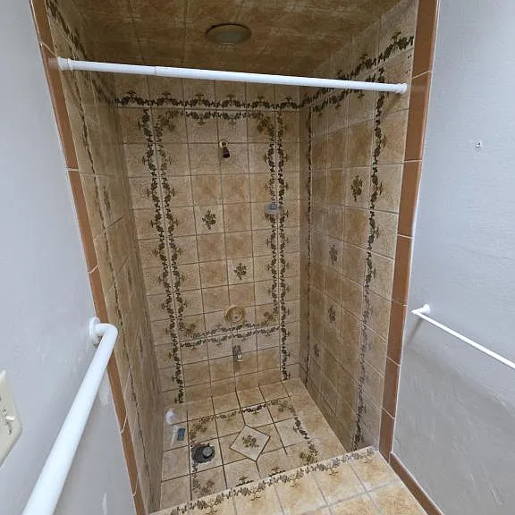 690 Paseo Granada — Photo 16