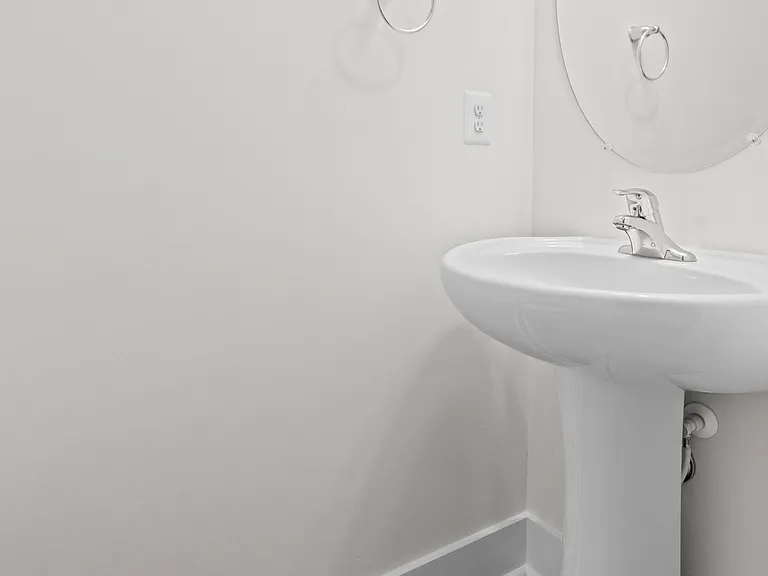 116 Rose Ct — Photo 12