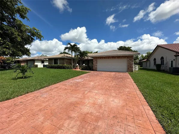 913 NW 110th Lane, Coral Springs, FL 33071