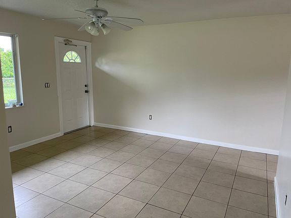 3rd image of 4673 Vilma Ln