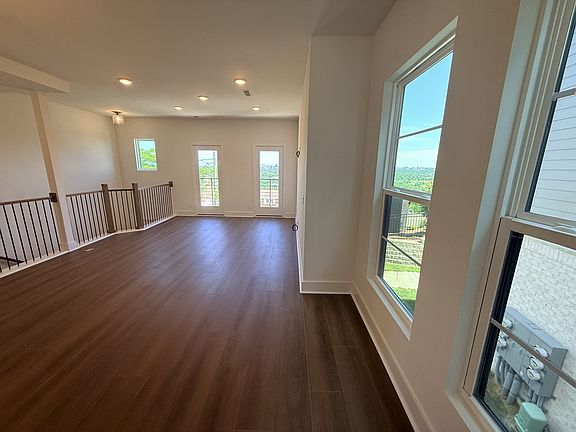 3rd image of 509 City Scape Lot 31
