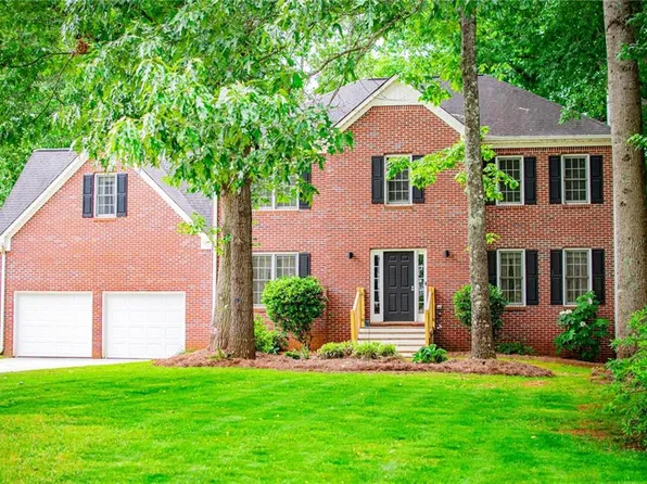 292 Lakeview Ln, Hiram, GA 30141