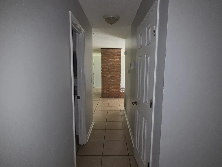 504 Martha Dr — Photo 14