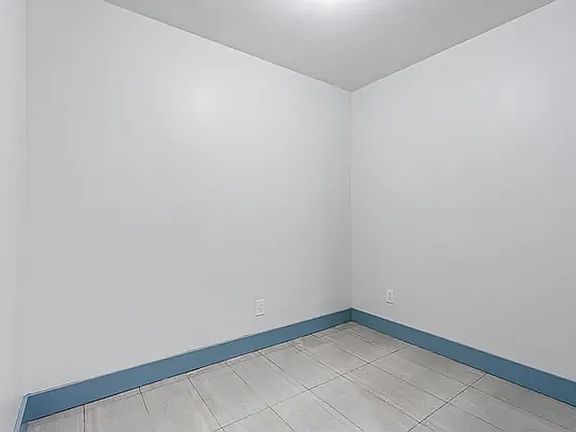 5th image of 1051 New York Ave #1C