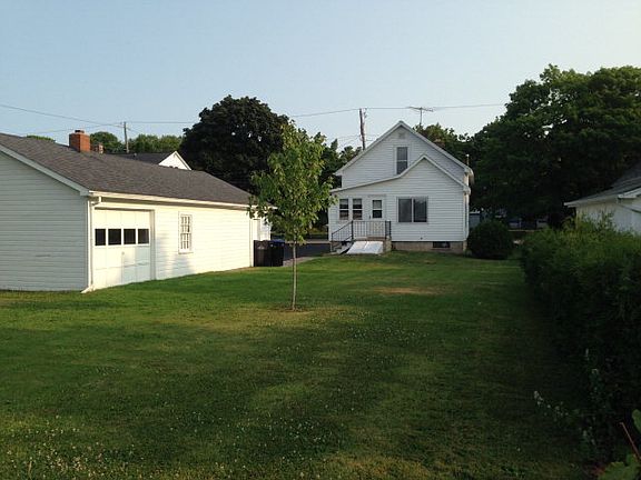 5th image of 831 Louisiana St