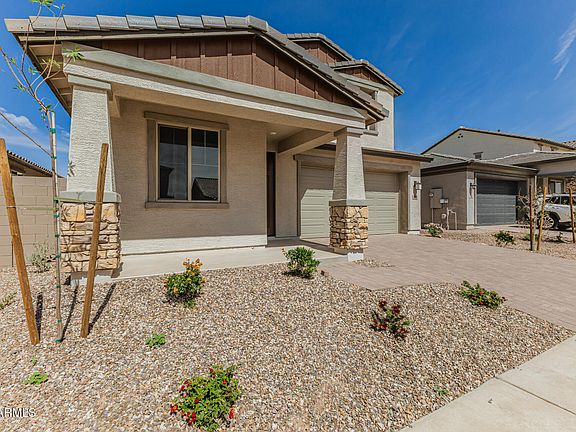 3rd image of 776 W Sparrow Drive