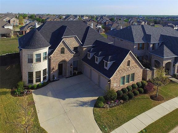 3rd image of 6016 Indigo Sky Dr