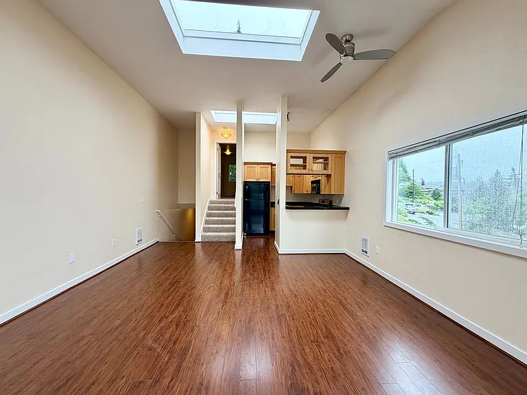 804 Market St — Photo 5