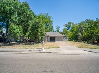 4105 Carter Creek Pkwy, Bryan, TX 77802