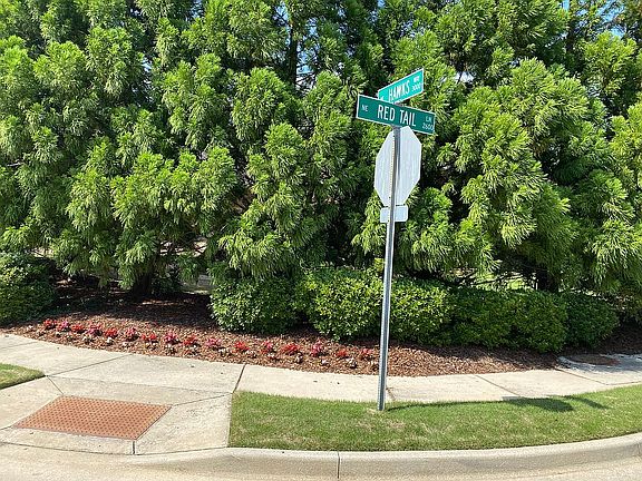Hawks Way & Retail Lane
