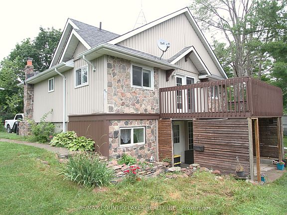 2nd image of 16 Hummingbird Ln