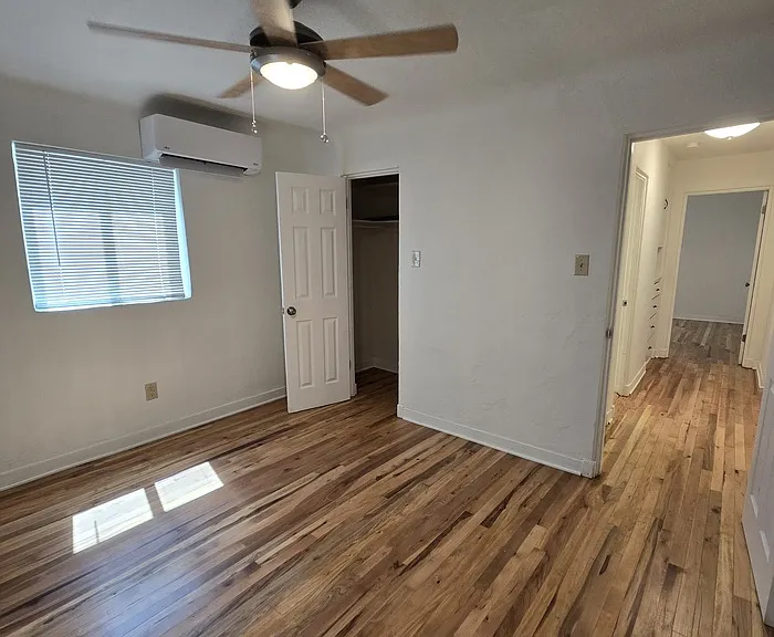 214 Wellesley Dr SE — Photo 14