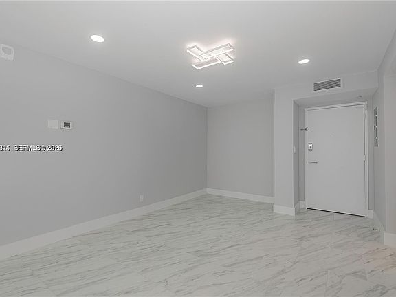 3rd image of 3180 S Ocean Dr