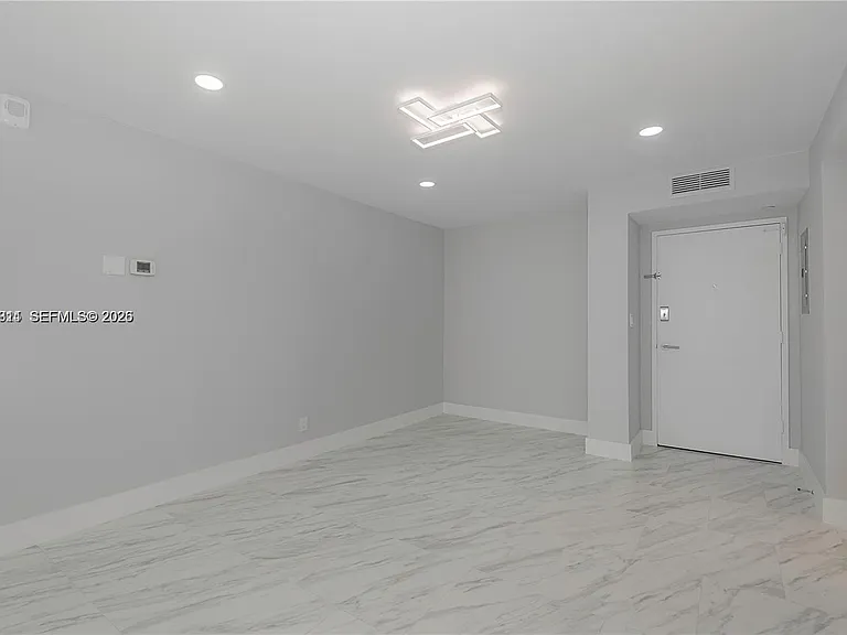 3180 S Ocean Dr — Photo 3