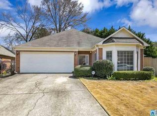 105 Calumet Cir, Trussville, AL 35173