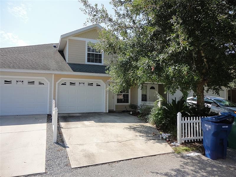 1st image of 10721 NW 65th Way