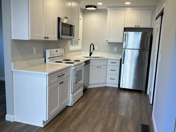 554 S 7th St, Ann Arbor, MI 48103