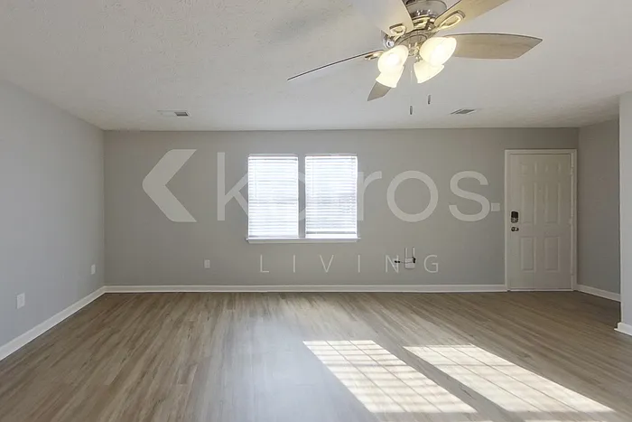4 bed, 3.0 bath, 1659 sqft, $1,945 — Photo 2