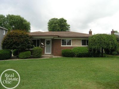 30209 Greater Mack Ave, Saint Clair Shores, MI, 48082