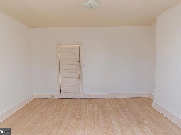 5th image of 5121 Willows Ave #2