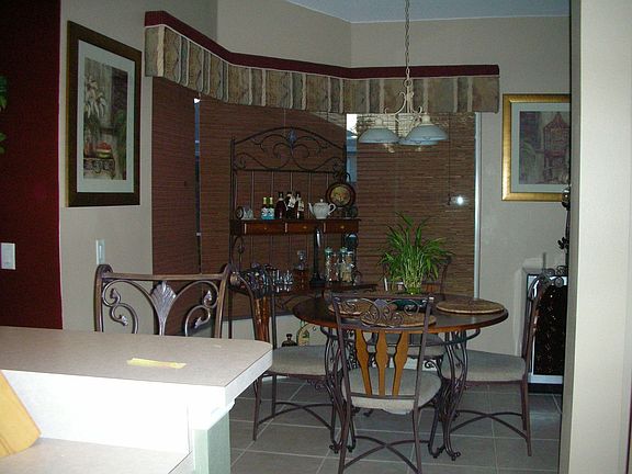 4th image of 1012 Bridgeway Blvd