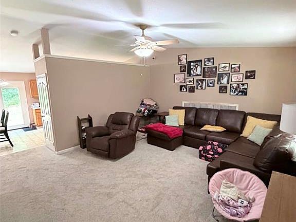 2nd image of 9934 Thurman Oaks Rd