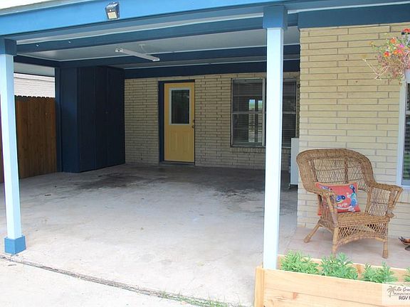 4th image of 2405 N Parkwood Dr