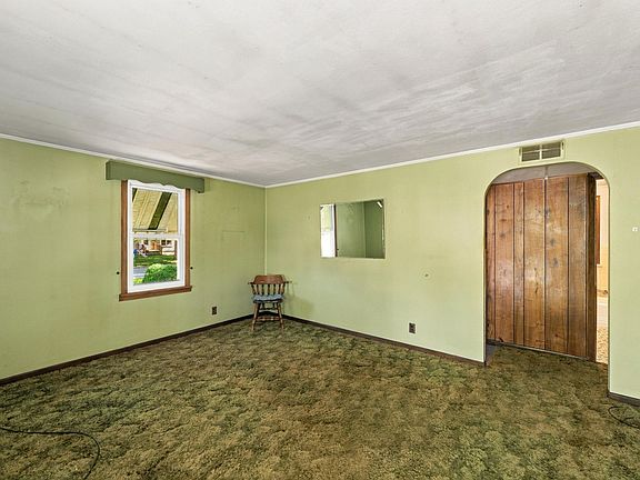 3rd image of 3449 Richard St