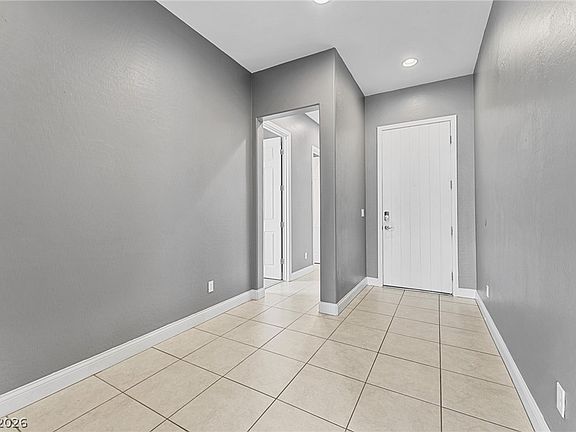 4th image of 485 Enfatico Pl