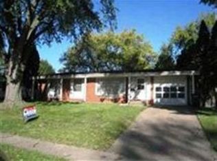 728 Westerfield Rd, Davenport, IA 52806