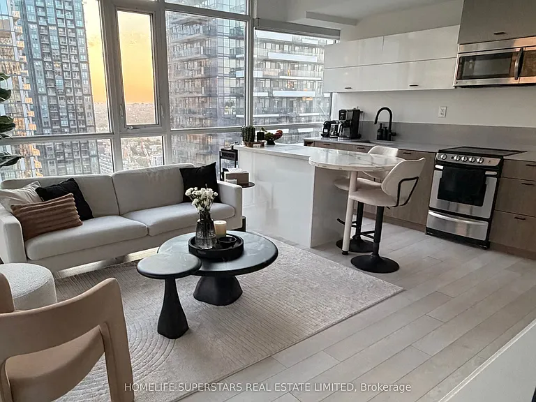290 Adelaide St W #3411 — Photo 2