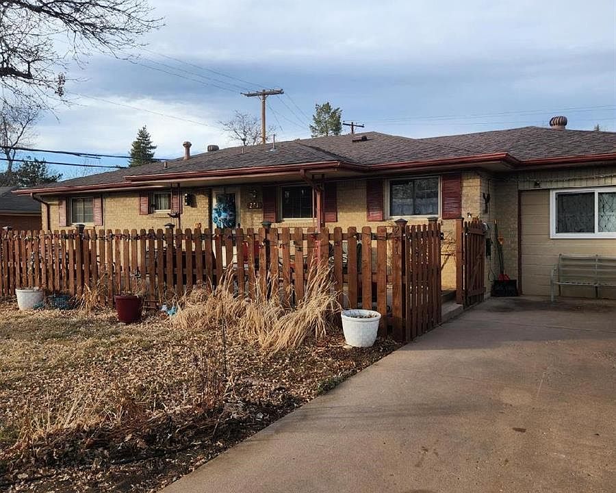 1st image of 271 E Davies Avenue