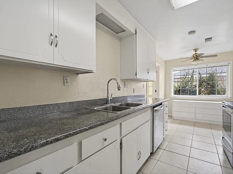259 Gloria Dr — Photo 20