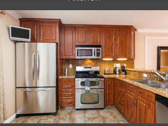 3rd image of 17949 Magnolia Blvd APT 10